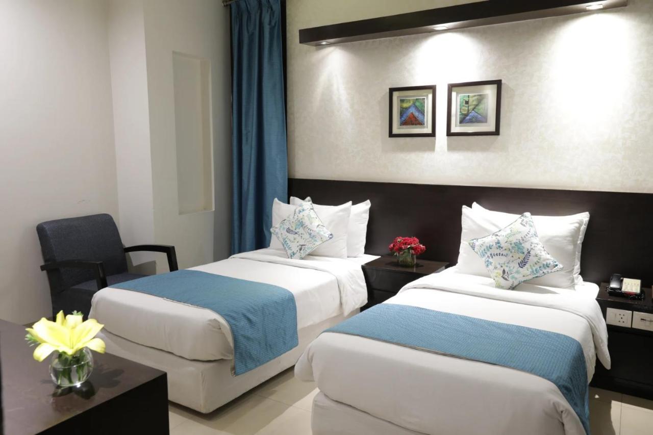 Hotel Rockland Panchsheel Enclave Nueva Delhi Exterior foto